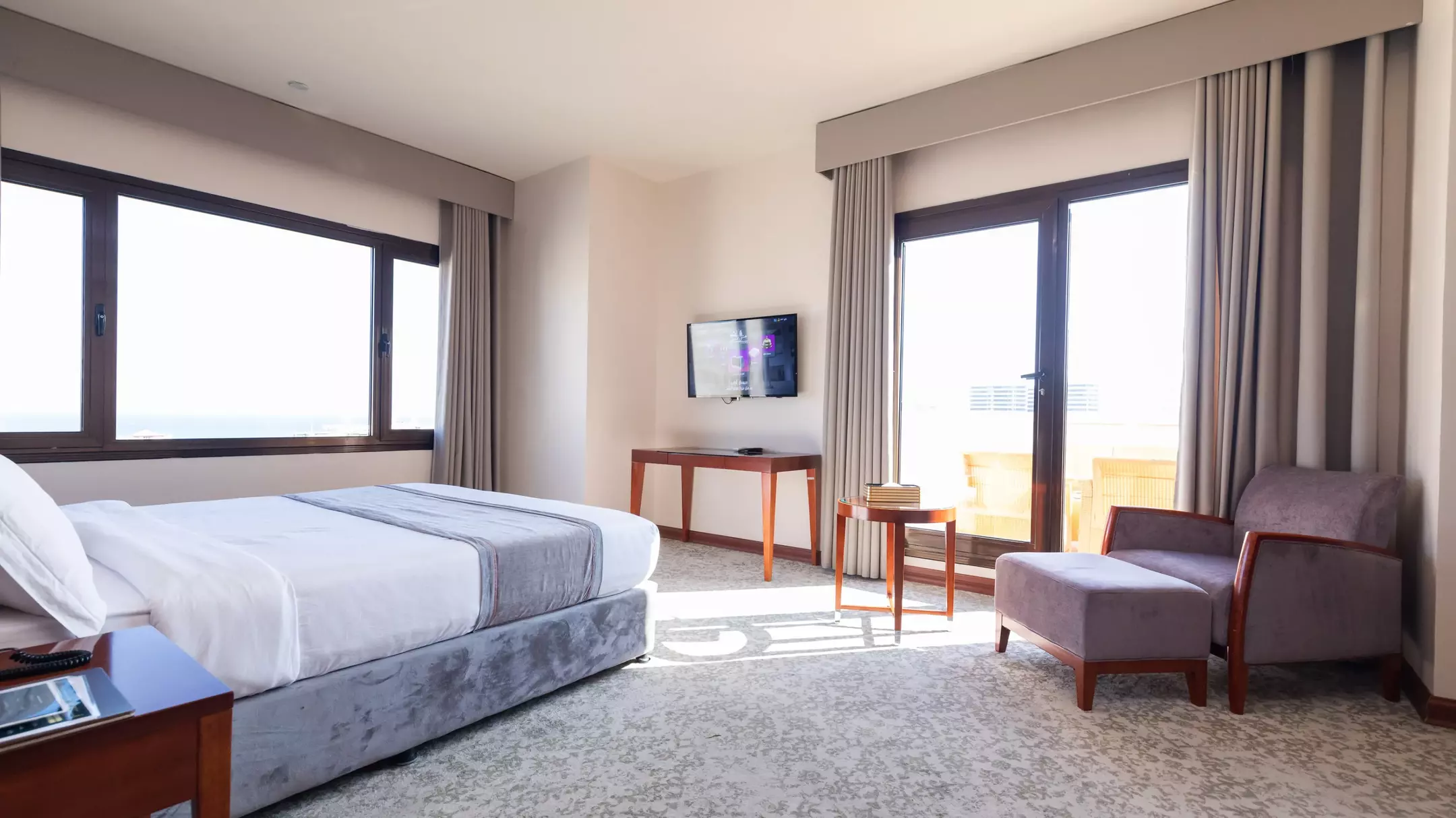 Alibaba https://cdn.alibaba.ir/ostorage/hotel-accommodation-images/67c4408631ce2147606d0628_سوئیت جونیور تراس دار جزیره برای دو نفر  (1).webp